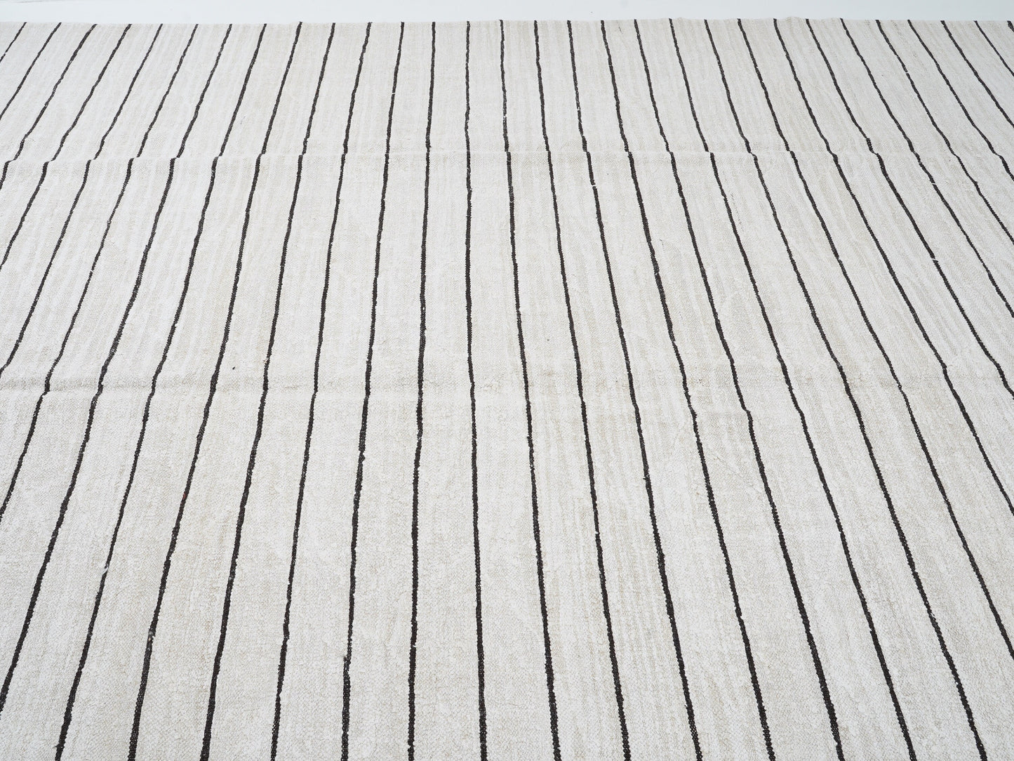 Vintage Handmade Kilim Rug, Turkish Striped Kilim Rug, Area Kilim Rug, Oversize Rug, Kilim Rug 10x14, Large Rug, White Hemp Rug, 12813