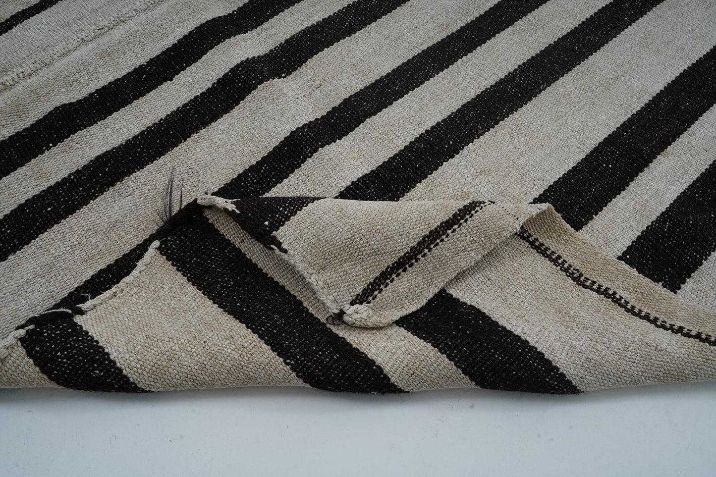 Bedroom Rug, Kilim Rug 6x8, Turkish Vintage Kilim Rug, Handmade Striped Kilim Rug, White Hemp Rug, Scandinavian Rug, Rug Kilim, 12825