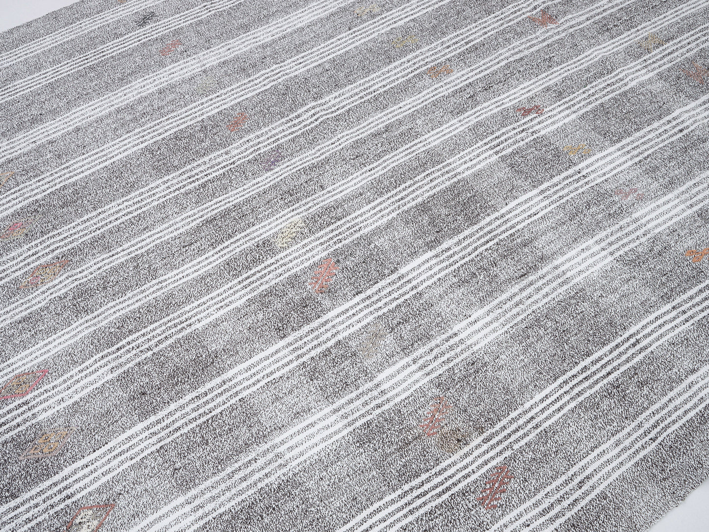 White Striped Kilim Rug, Turkish Kilim Rug, Kilim Rug 6x9, Kilim Rug, Unique Rug, Living Room Rug, Vintage Kilim, Neutral Rug, 12187