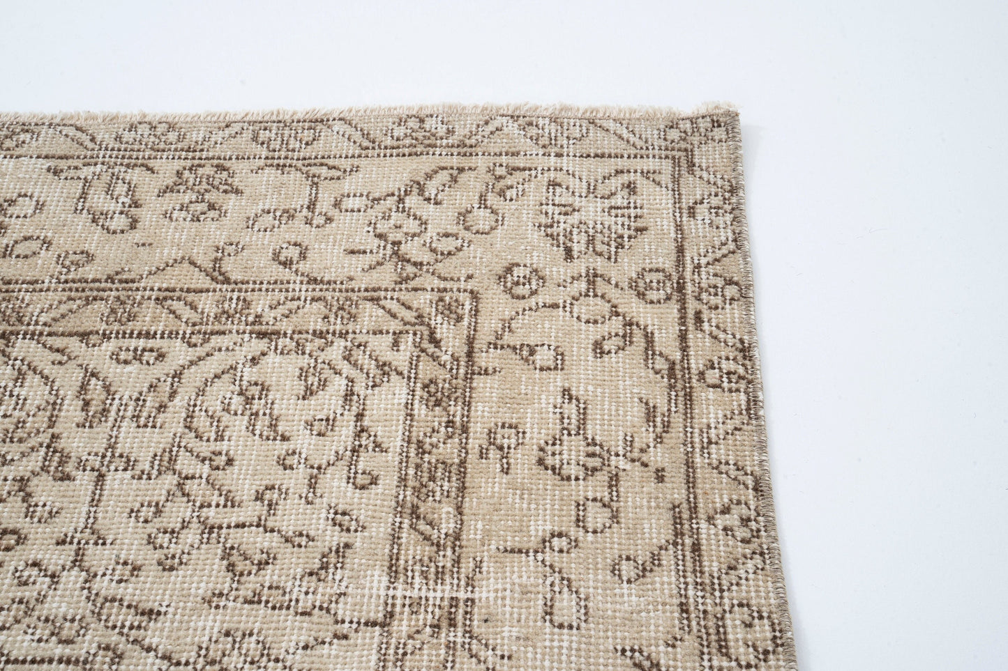 Muted Oushak Rug, Vintage Rug, Oushak Rug, Faded rug, Beige rug, Carpet rug, Anatolia rug, Handmade rug, 4x6 Rug, Bedroom rug, 9672