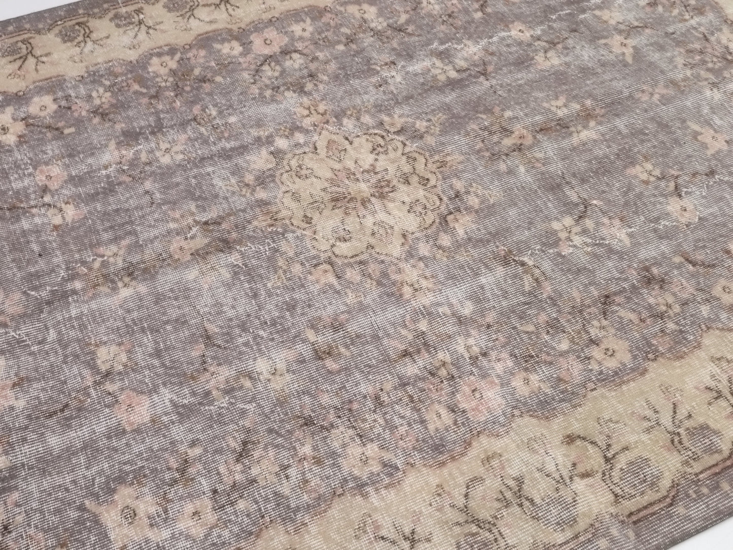Antique Turkish rug, Oushak Vintage rug , 6x9 Area rug, Turkish rug, Neutral rug , Soft rug , Oriental rug, Old rug, 9004