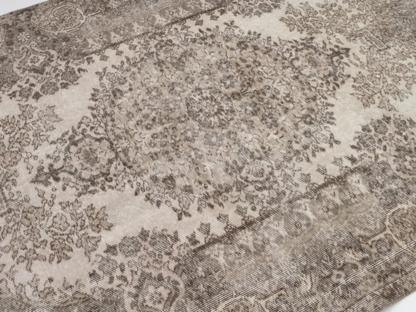 Antique Turkish rug, Neutral Oushak Rug, 5x8 Rug, Vintage Rug, Carpet rug, Area rug, Handwoven rug, Unique rug, Farmhouse rug, 10257