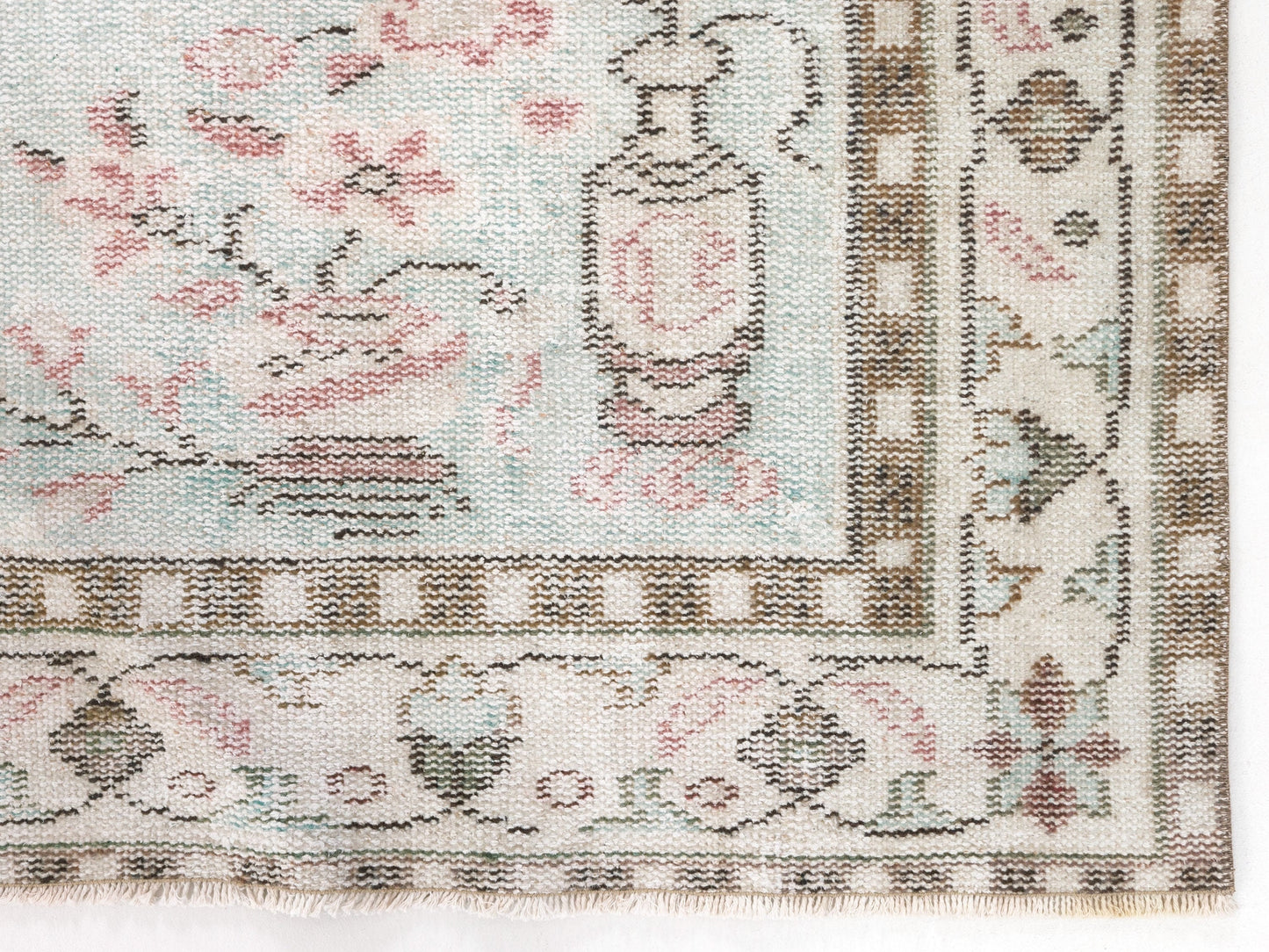 Turkish Rug, Vintage Rug, Handmade Rug, Area Rug, Oushak Rug, Neutral Rug, Floor Rug, Carpet Rug, Turkey Rug, Rug 6x9, Turkish Carpet, 10471