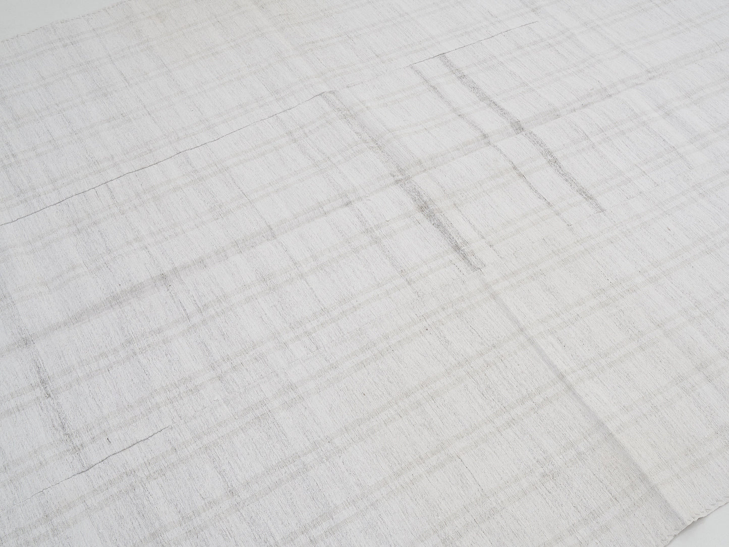 White Turkish Kilim Rug, Vintage Flat Weave Striped Kilim Rug, Handmade Scandinavian Kilim Rug, Neutral Muted Kilim Rug, Kilim Rug 6x9, 9912