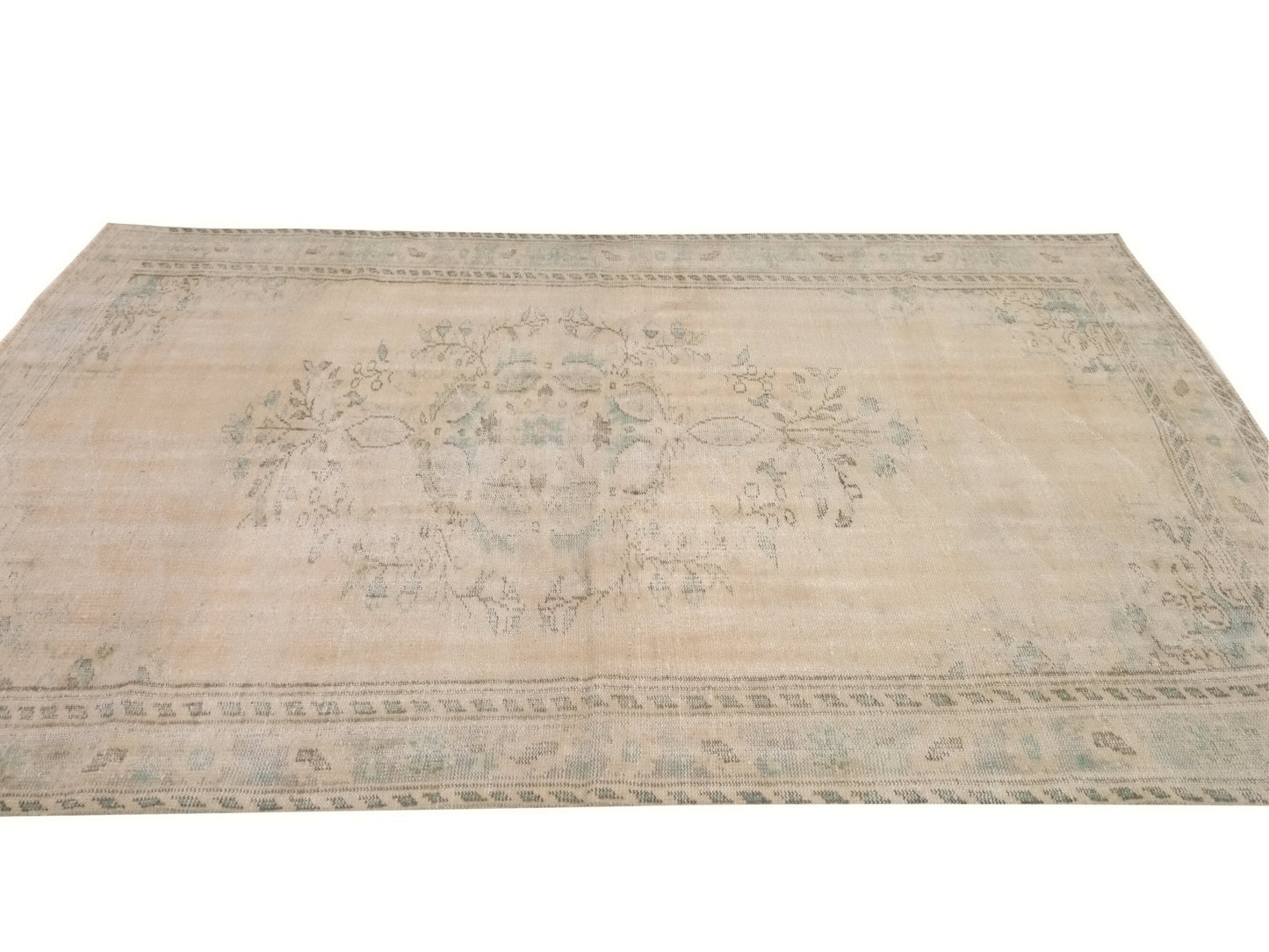 Turkish Neutral Rug, Vintage Rug, Area Rug, Beige Rug 6x9, Faded Rug, Muted Handmade Oushak Rug, Bedroom rug, Entryway rug, 9479