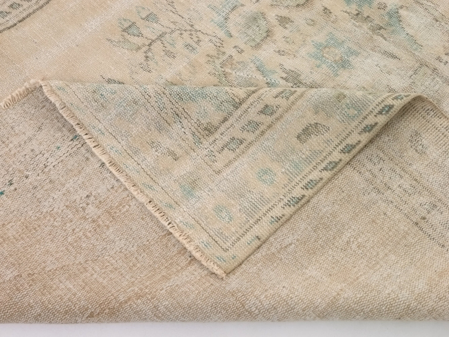 Turkish Neutral Rug, Vintage Rug, Area Rug, Beige Rug 6x9, Faded Rug, Muted Handmade Oushak Rug, Bedroom rug, Entryway rug, 9479