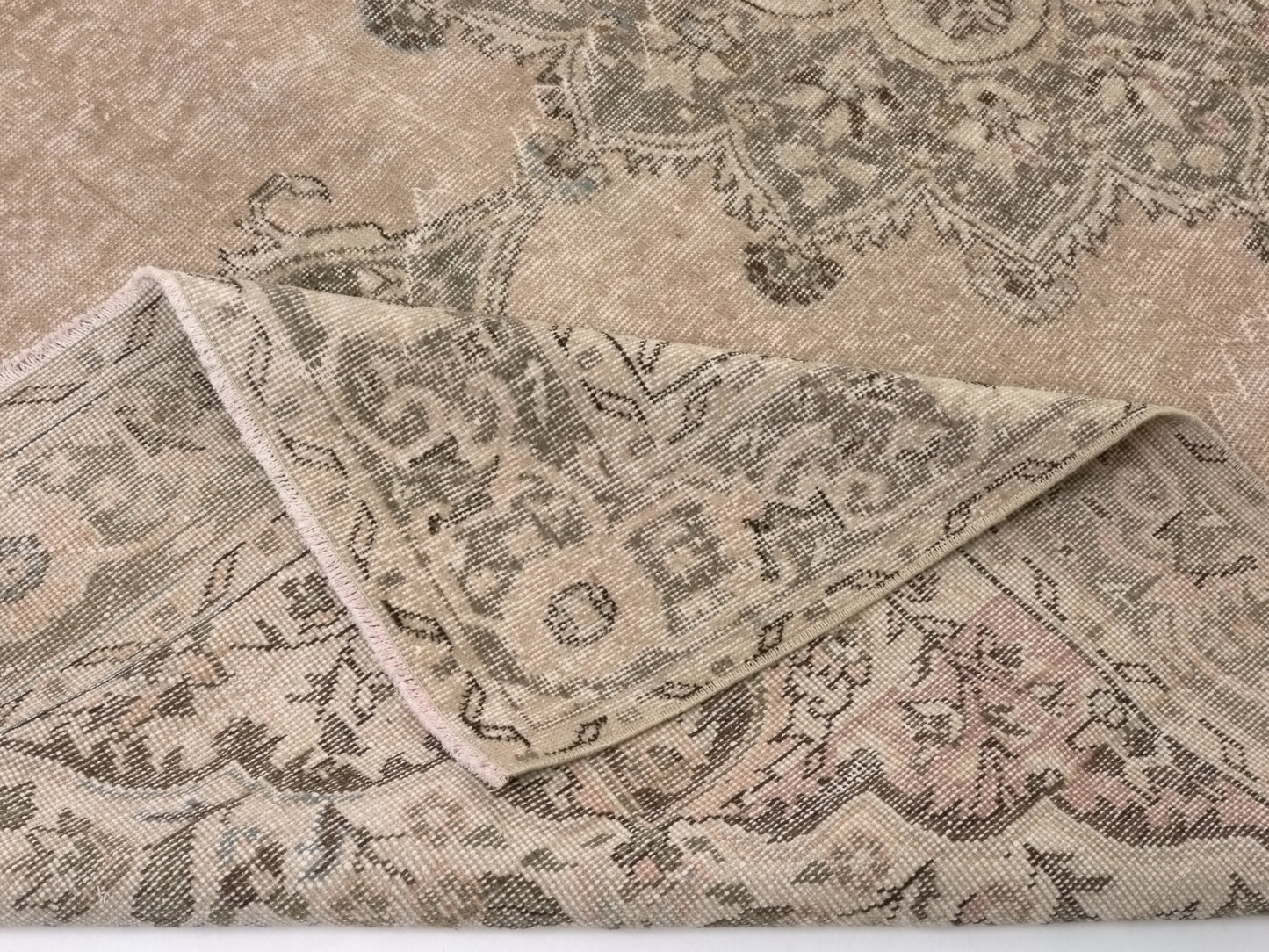 Faded Rug, Area Rug, Turkish Rug, Oushak Rug, Vintage Rug, Handmade rug, 7x11 Rug, Muted rug, Pastel Rug, Living room rug, Anatolia rug,8963