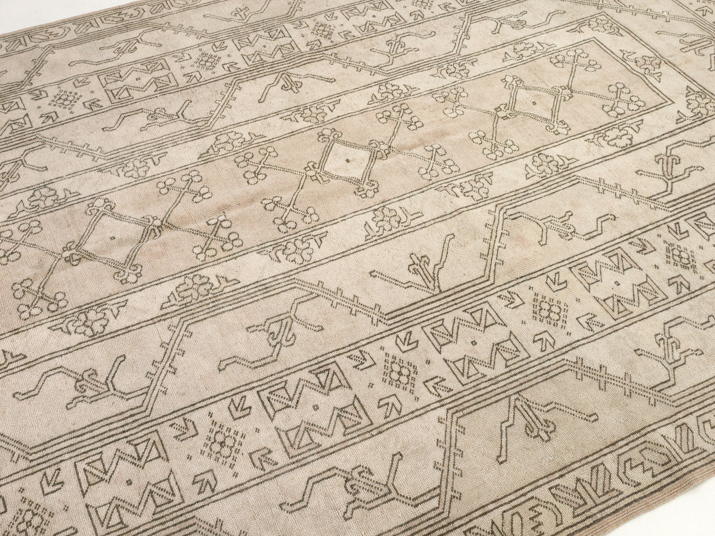 Neutral Oushak Area Rug, 7x11 Rug, One of a kind Turkish Vintage rug, Living room rug, Entryway rug, Farmhouse, Carpet rug, Wool rug, 9947