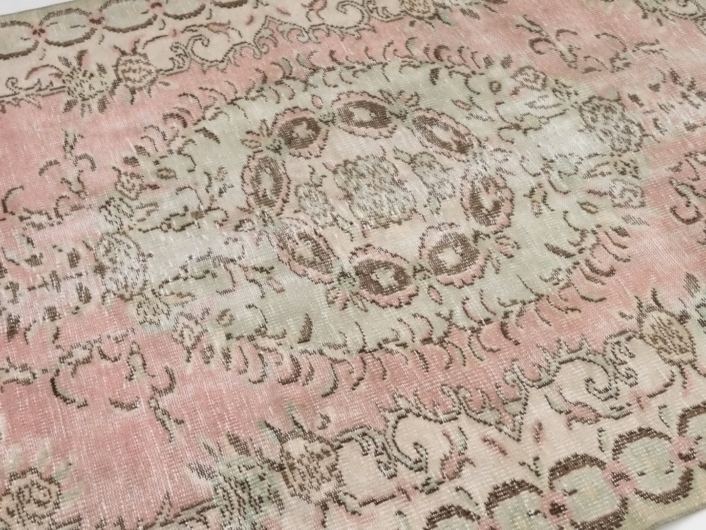 Faded Vintage Rug, Carpet rug, Turkish Oushak Rug, Area rug, Bedroom rug, Handmade rug, One of a kind Oushak Rug, Wool rug, Turkey rug,10247