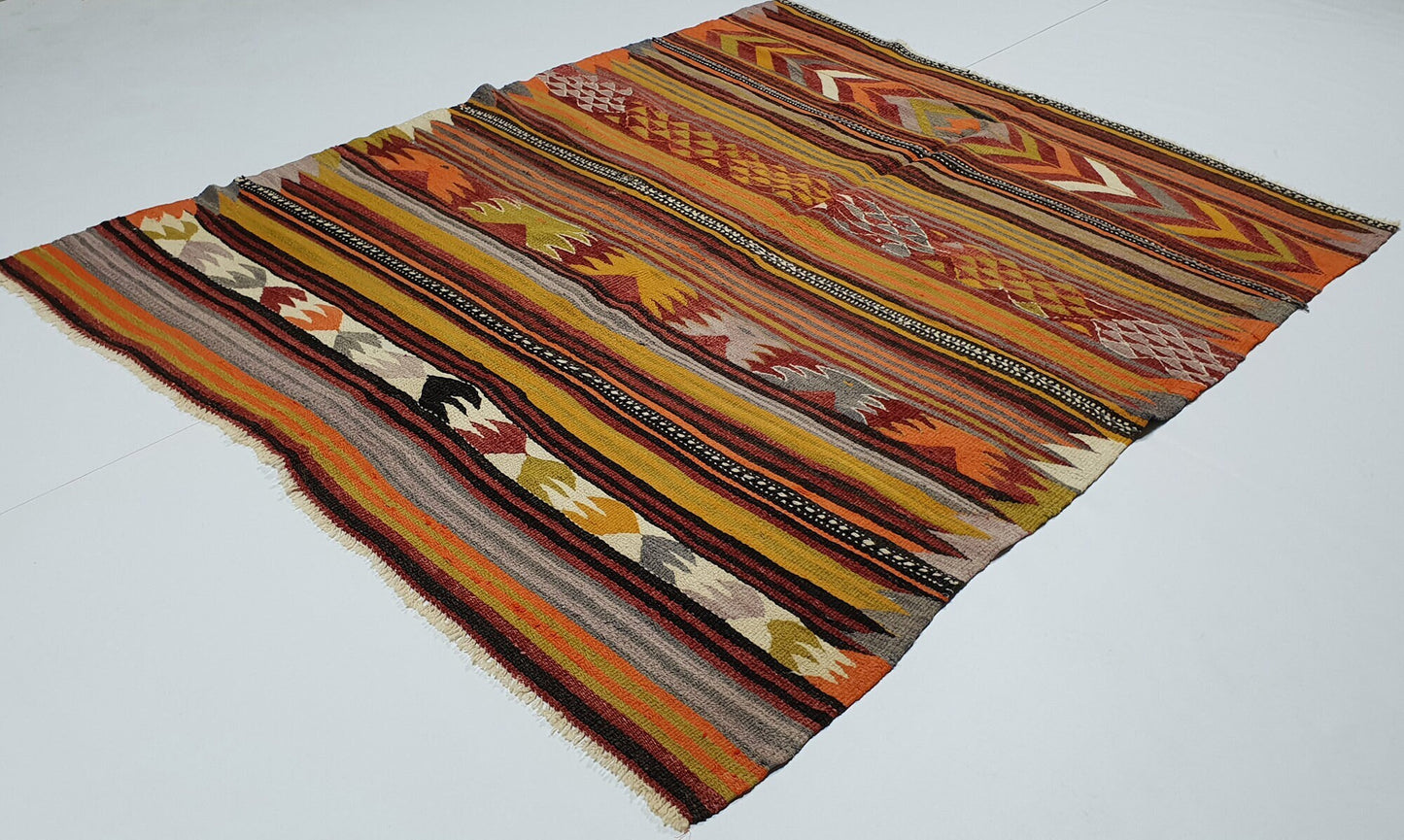 Vintage Kilim Rug, Kilim Rug 5x7, Turkish Kilim, Handmade Unique Kilim Rug, Area Floor Kilim Rug, Bohemian Rug, Living Room Rug, 2847