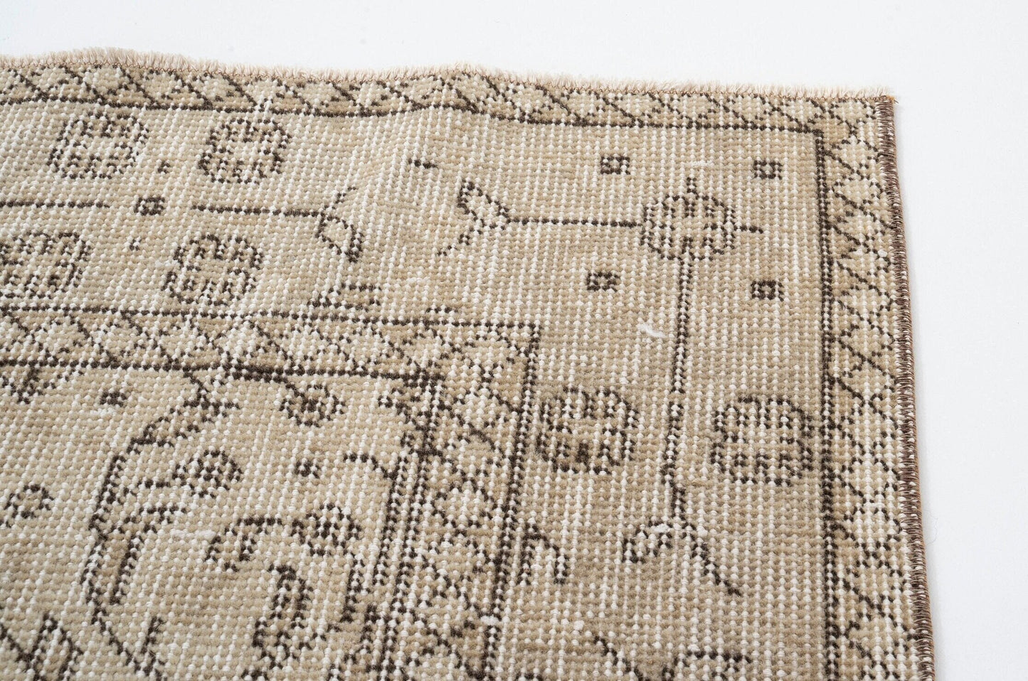 Neutral Oushak Rug ,4x7 Area Rug ,Turkish Rug ,Anatolia Rug ,Oushak Rug 4x7 ,Old Vintage rug ,Boho Rug ,Ethnic Carpet Rug ,9678