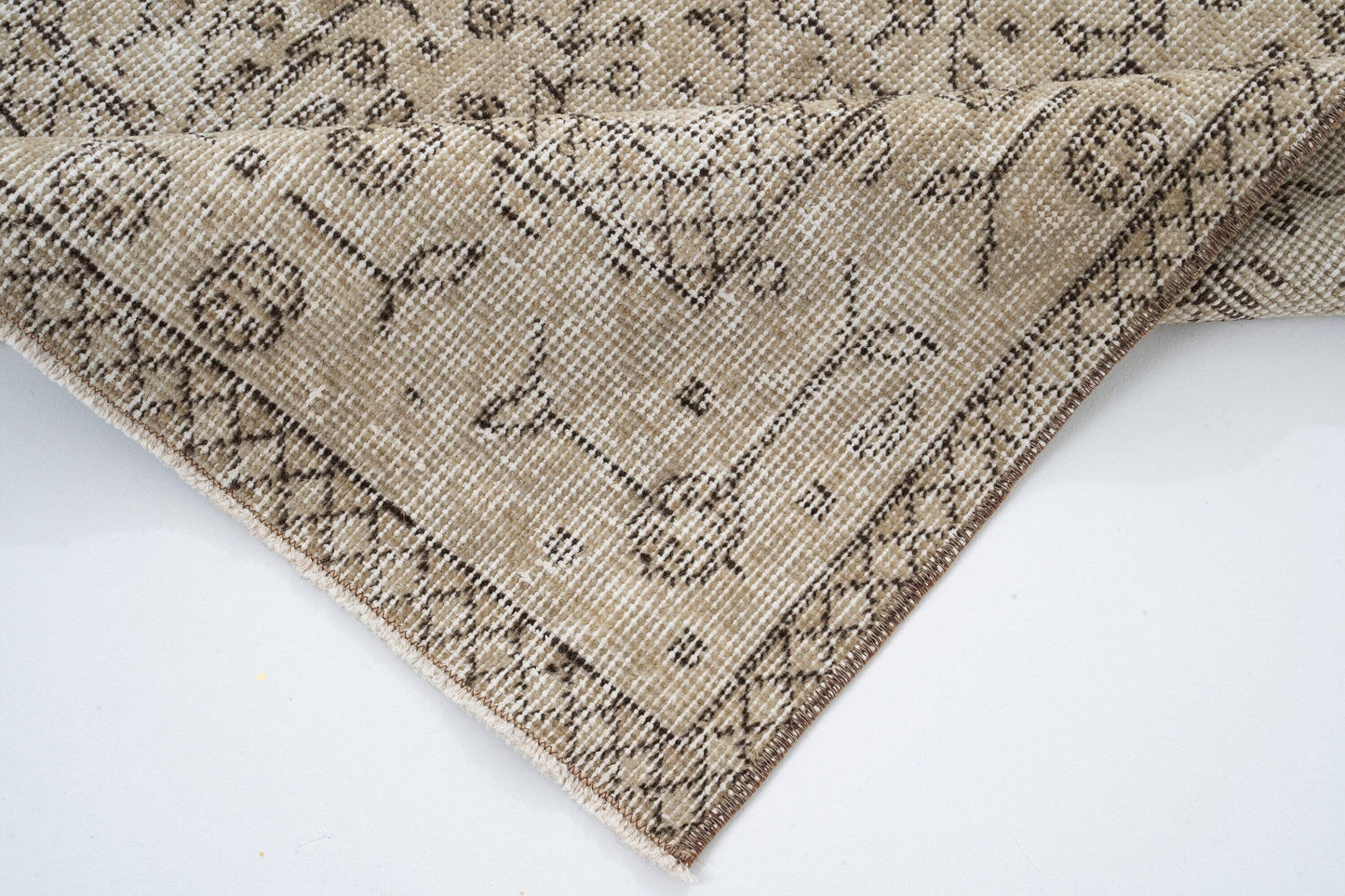Neutral Oushak Rug ,4x7 Area Rug ,Turkish Rug ,Anatolia Rug ,Oushak Rug 4x7 ,Old Vintage rug ,Boho Rug ,Ethnic Carpet Rug ,9678