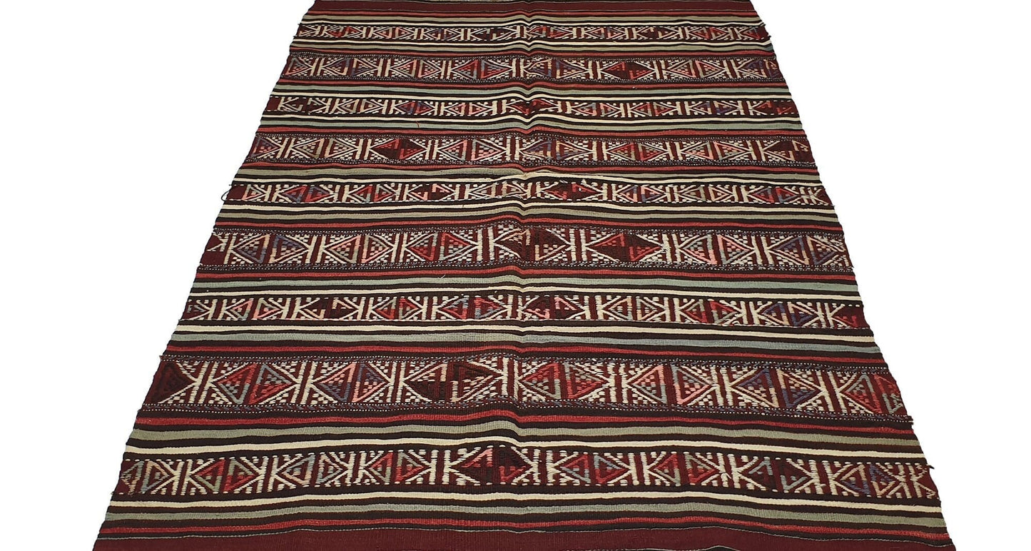 Small Vintage Kilim rug,Turkish Area Kilim Rug, 4x7 Kİlim rug ,One of a kind Kid room Kilim rug, Farmhouse ,Embroidery rug,Handmade,2529