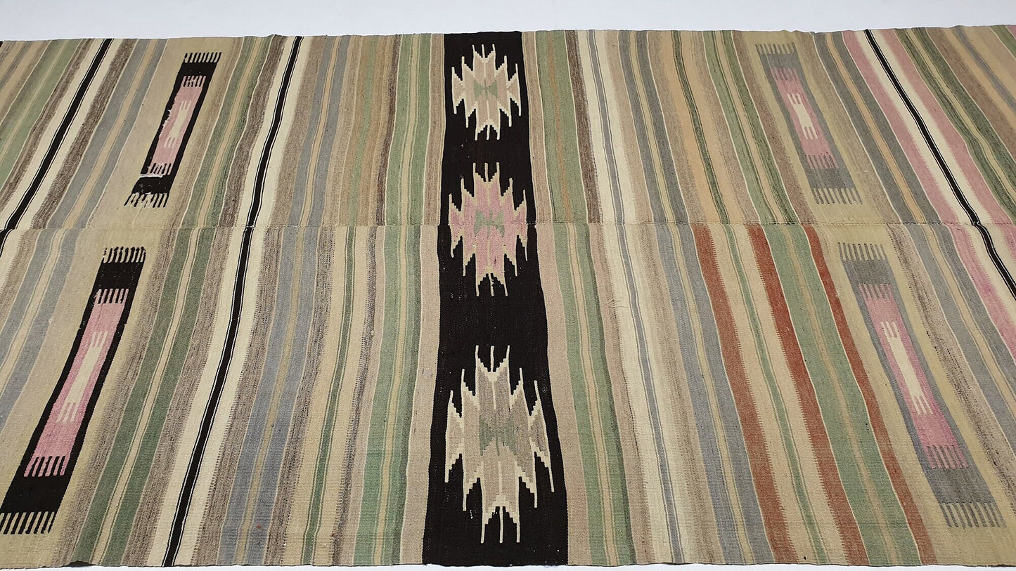 Faded Kilim rug, Muted Kilim rug,Area Kilim rug,Turkish rug,One of a kind rug,Handmade rug,Pastel rug,Fine rug,Pale rug,1496