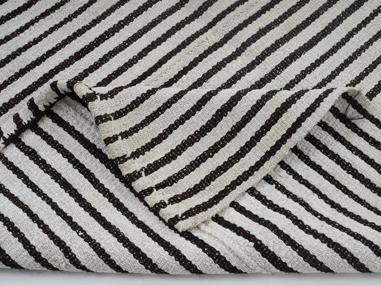 Turkish Handmade Kilim Rug, Vintage Black Striped Kilim Rug, Area Unique Kilim Rug, Kid Room Rug, Neutral Muted Rug, Kilim Rug 5x6, 12733