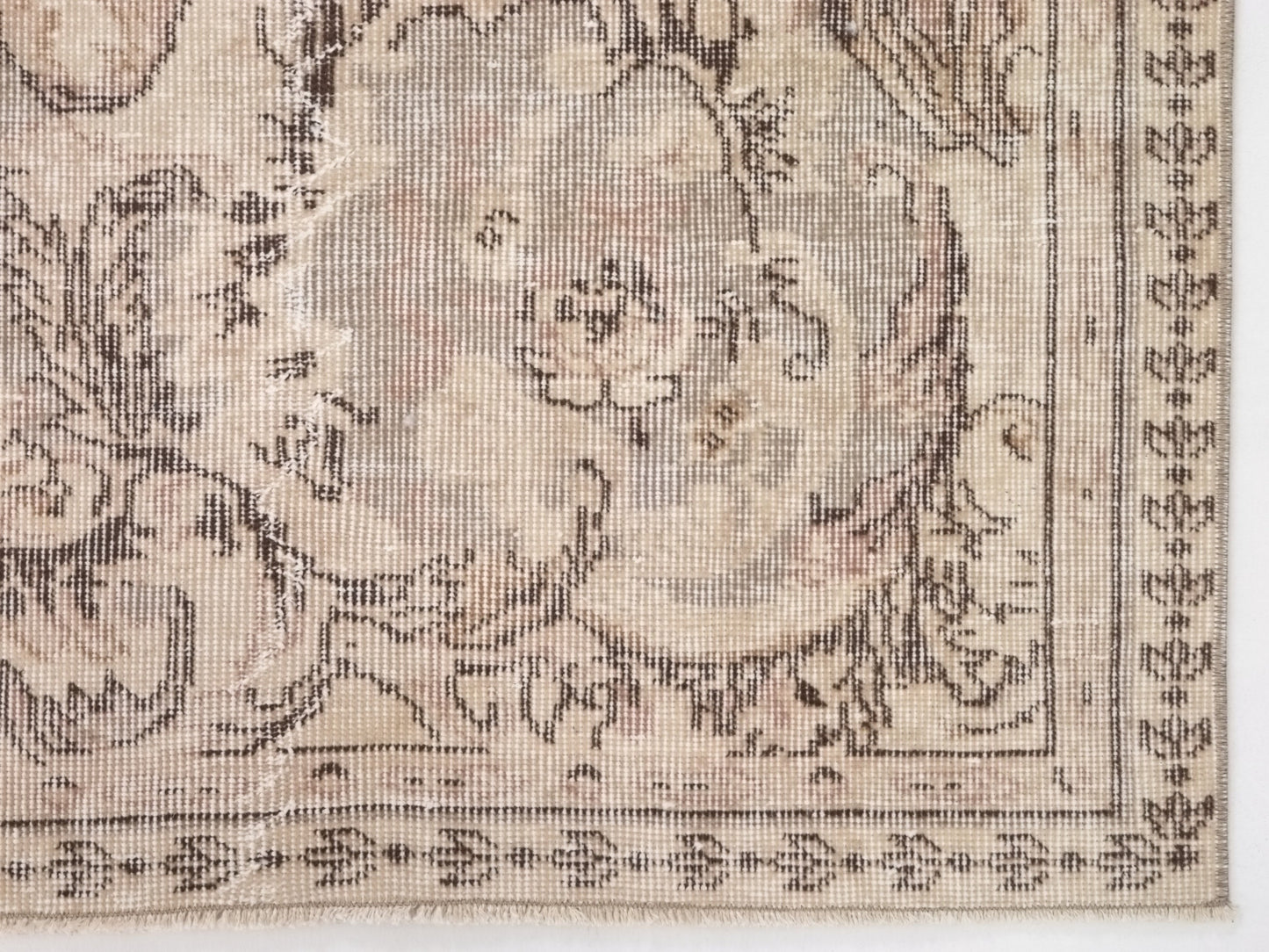 Faded Turkish rug 5x8, Area Oushak rug, Vintage rug Muted , Floral rug, Unique, Handmade rug, Living room, Bedroom rug,Made in Turkey, 10278