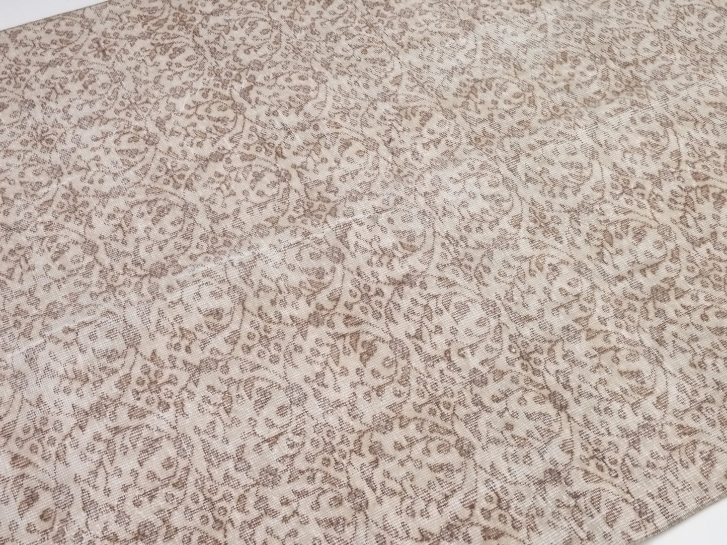 Floral Vintage Rug, 5x8 Turkish Oushak Rug, Area Rug, Faded rug, Antique Rug, Beige, Brown, Neutral rug, Carpet rug, Handmade rug, 10256