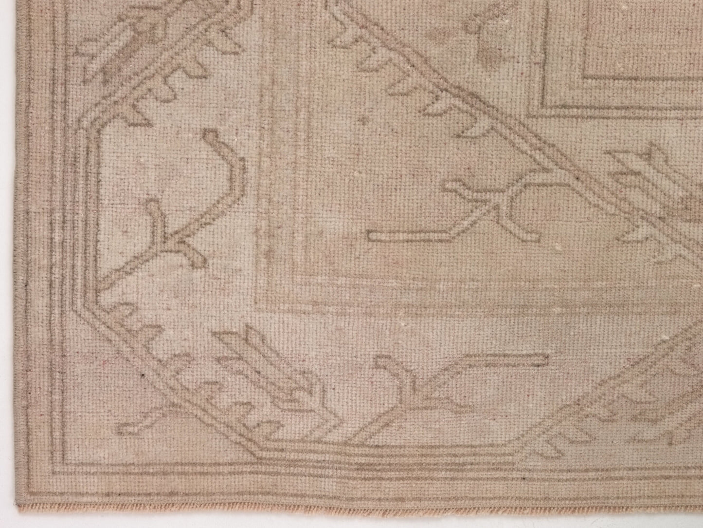 Turkish rug, Vintage Rug, Faded rug, Antique Turkish rug, Muted Oushak Rug, Area rug 5x8, Carpet rug, Bedroom rug, Office Rug,10022