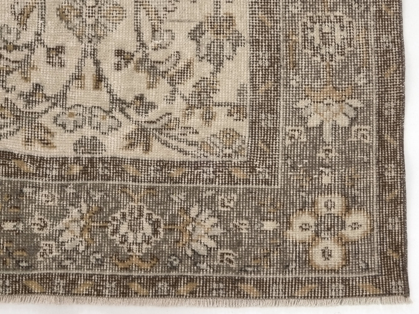 Natural Area rug, Turkish Oushak Rug, Vintage Handmade rug, Turkish Carpet, One of a kind rug, Floral rug, 6x9 Rug, Rug Bedroom, 9578