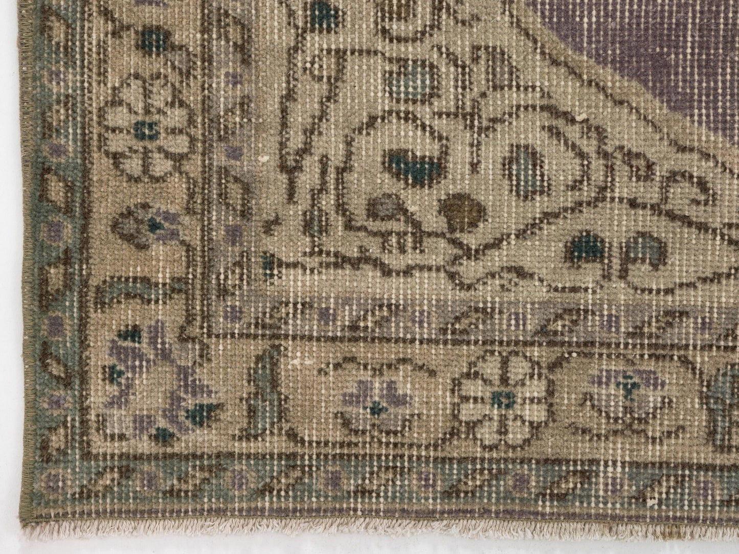 Muted Purple Vintage Rug , Anatolian Handmade Neutral Rug , 4x6 Antique Oushak Rug , Traditional Turkish Rug , Small Area Rug 8719