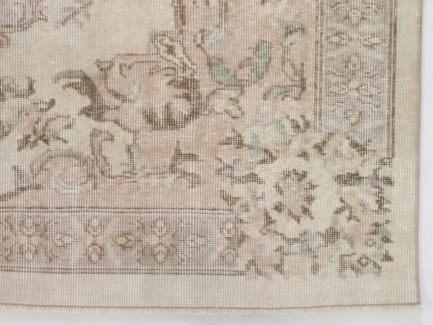 Faded rug, Turkish rug, Area rug, 5x9 Rug, Oushak rug, Vintage Rug, Handmade rug, Bedroom rug, Muted rug, Pastel rug, Living room rug, 10235