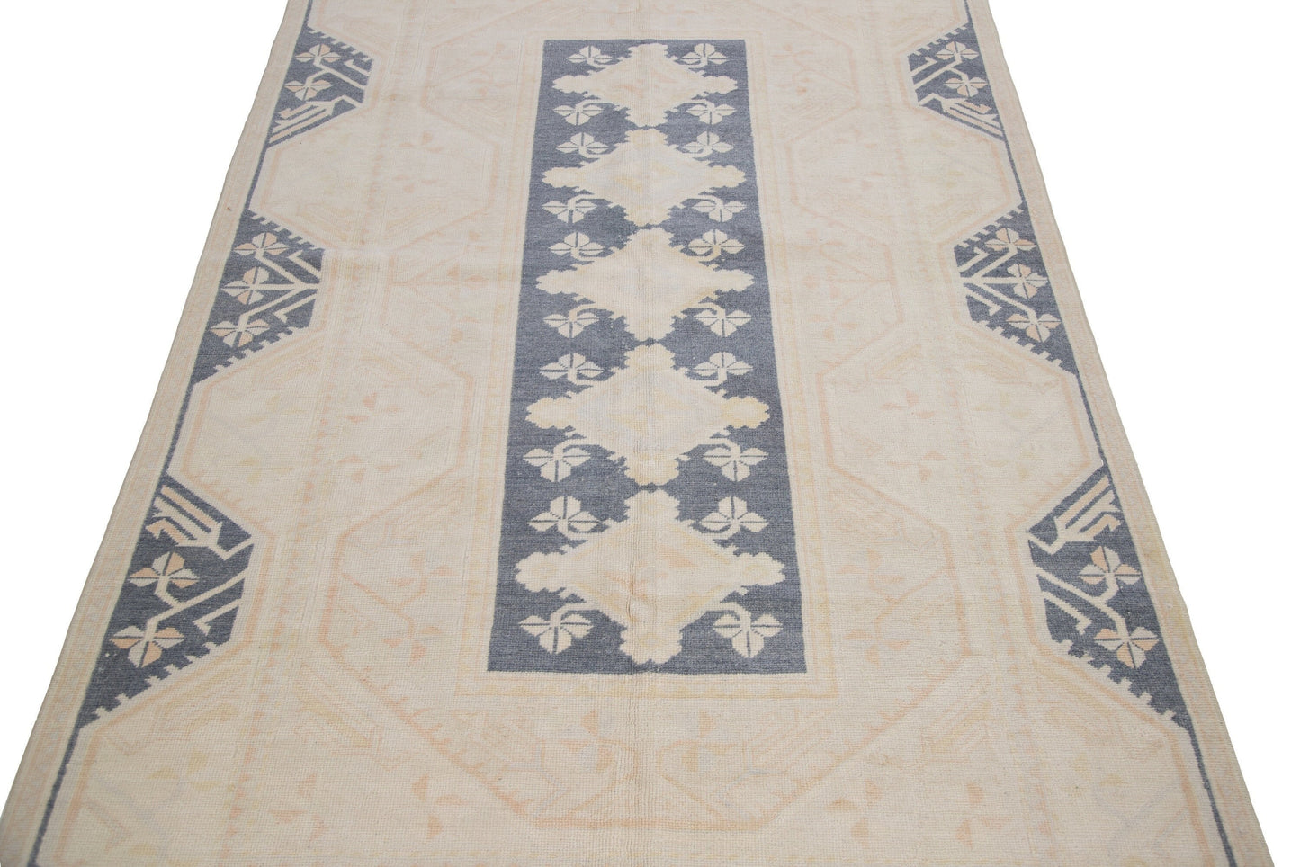 Faded Area Rug, Neutral Turkish Rug, Handmade rug, Oushak Rug, Vintage Rug, Wool Rug, Anatolia rug, Beige rug 5x8, Bedroom rug, 7727
